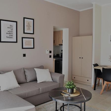 Pnoe Apartments Káto Loutrákion Eksteriør billede