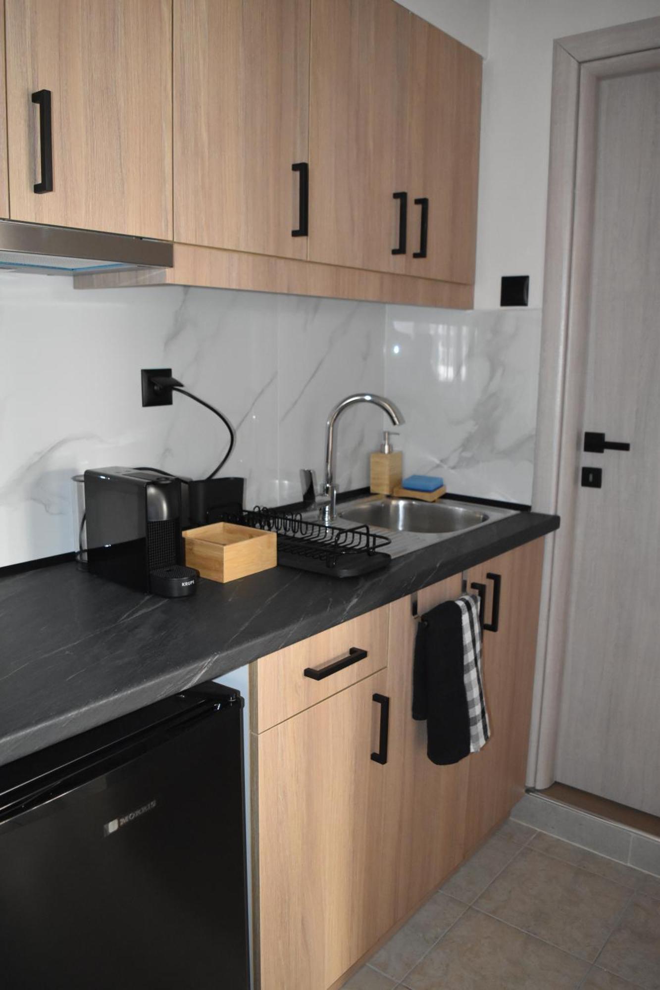 Pnoe Apartments Káto Loutrákion Eksteriør billede